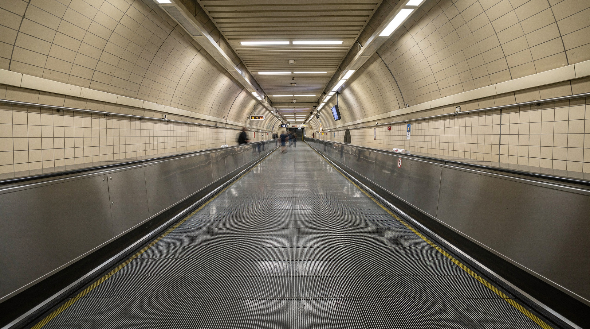 Budapest metro guide: lines, maps, fares and tips