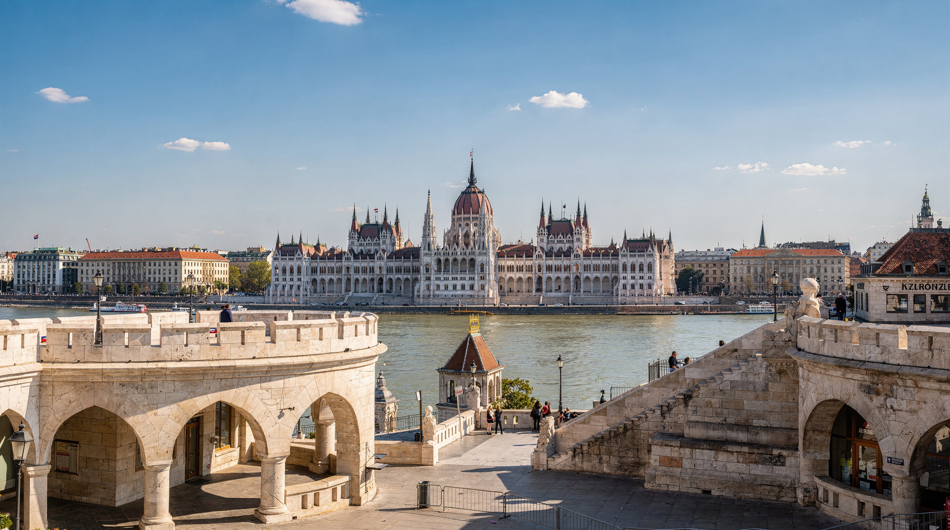 Budapest-Reisekosten: Realistische Budgets für jeden Reisetyp — Reale Budapest-Kosten 2026 in HUF und EUR: Unterkunft, Essen, Transport und Bäde