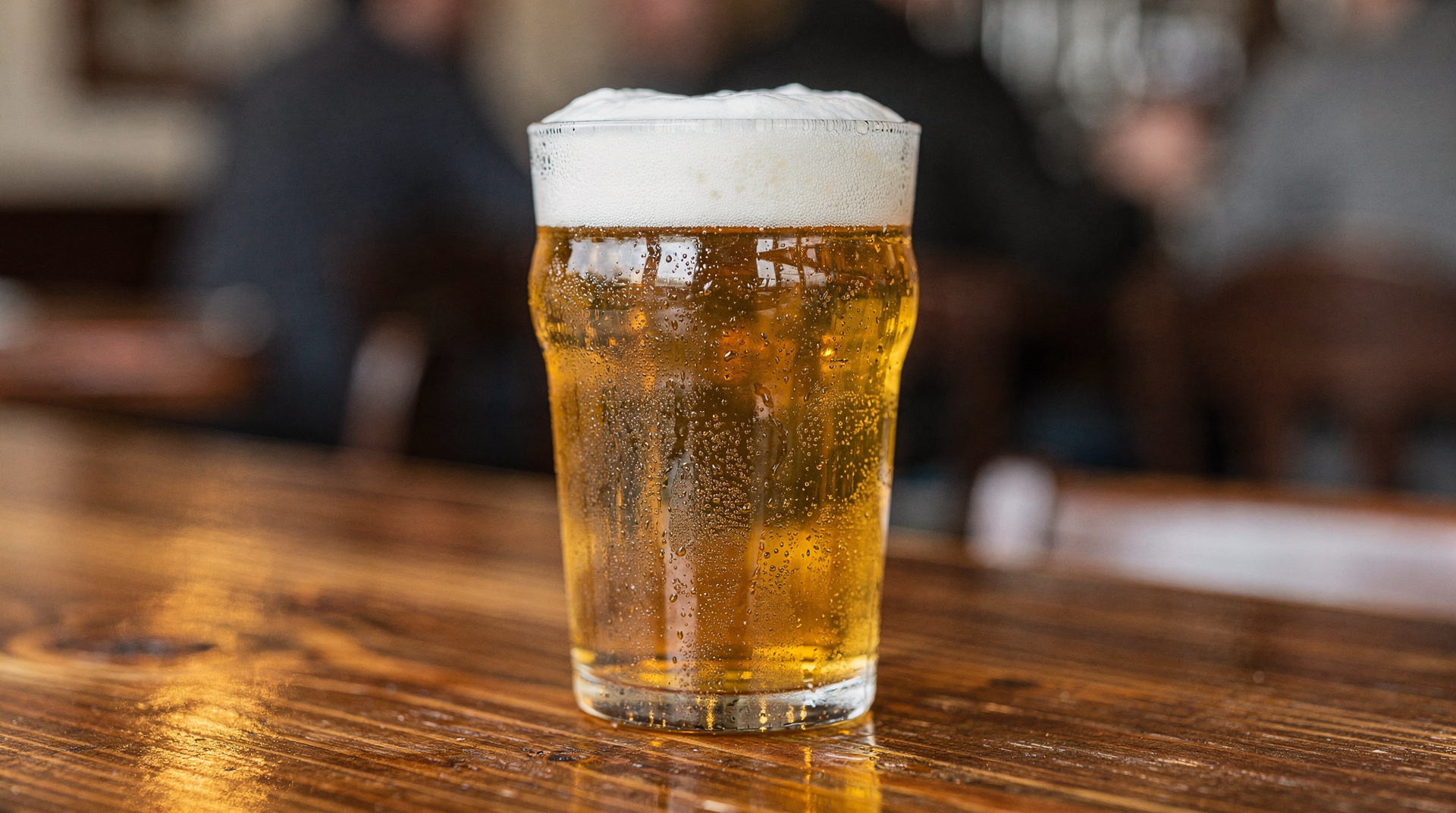 Craft Beer in Budapest: Brauereien, Bars und Tastings — Budapest hat eine florierende Craft-Beer-Szene — die besten Craft-Beer-Bars, Bra