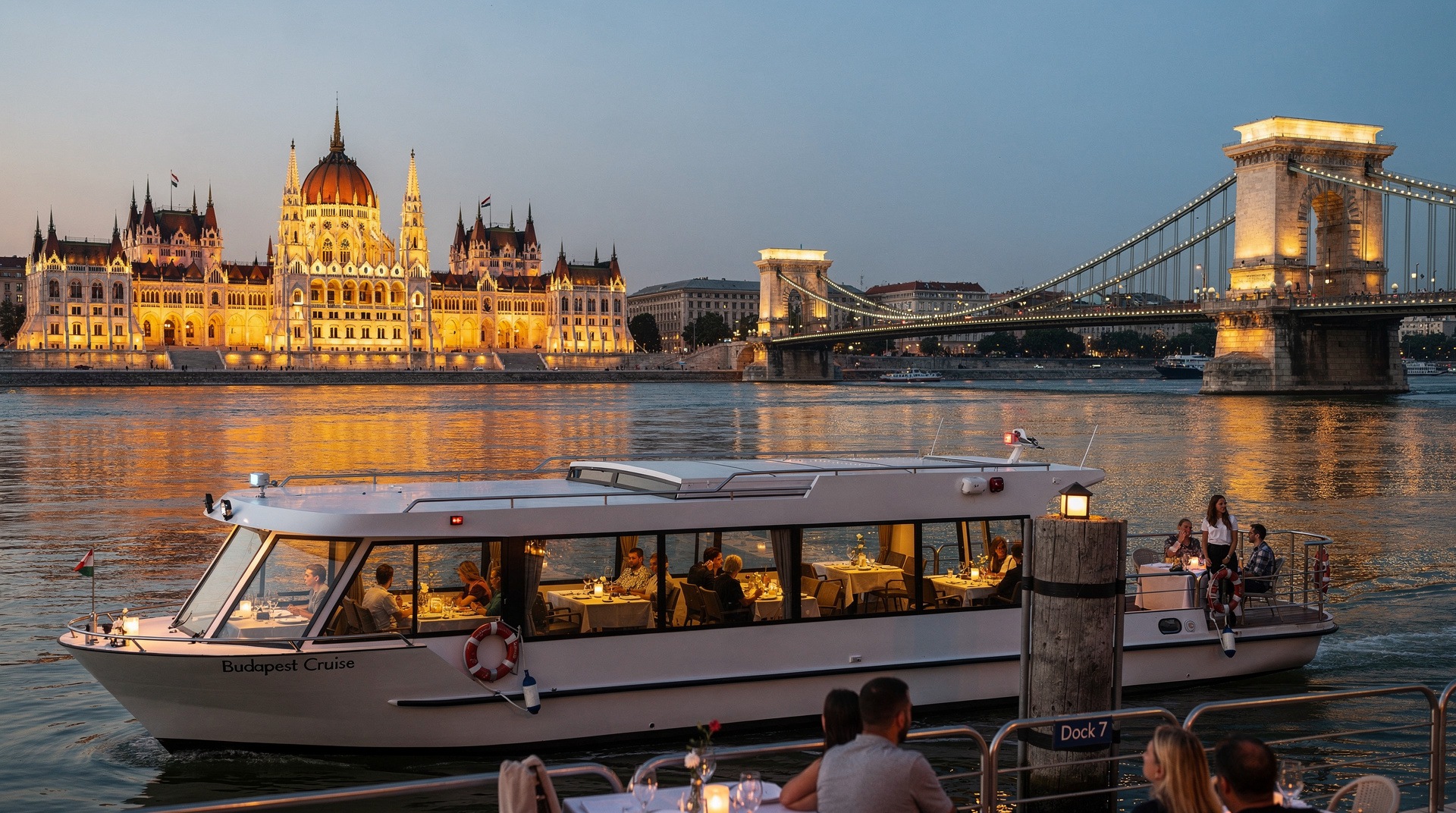 Abendessen-Kreuzfahrten in Budapest: welche sich wirklich lohnt — Welche Budapest-Dinner-Kreuzfahrt lohnt sich? Ehrlicher Vergleich: Folkshow, Ker