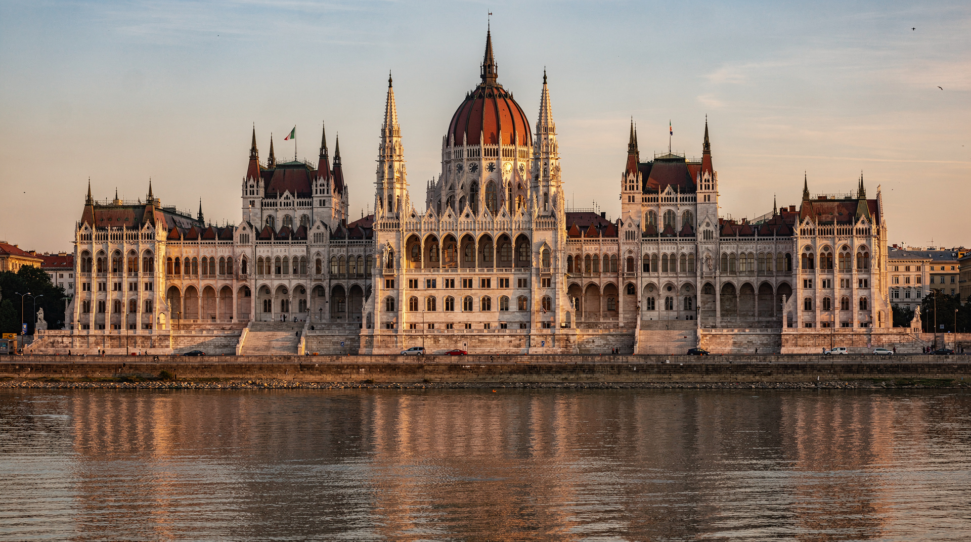 Hungarian Parliament guide: how to visit, tours and what to expect