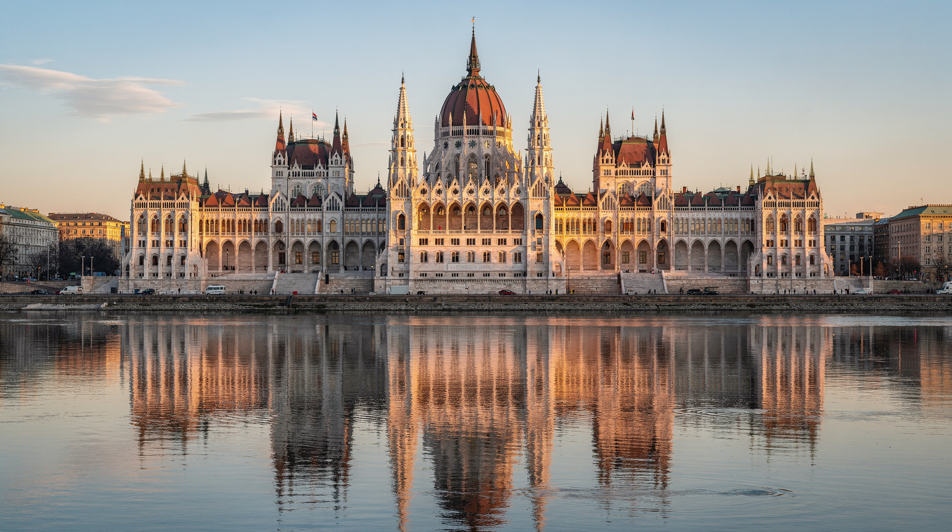 Erste-Besucher-Highlights in 3 Tagen: Budapests unverzichtbare Reiseroute — Die wesentlichen Budapest-Highlights für Erstbesucher: Fischerbastei, Parlament,