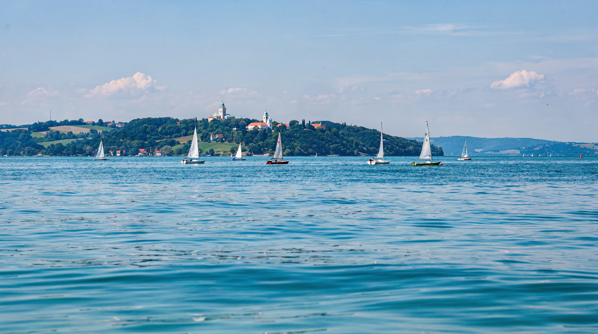 Lake Balaton day trip from Budapest: tour review (2026) — Lake Balaton day trip from Budapest: Tihany, Balatonfüred, price in HUF and EUR,